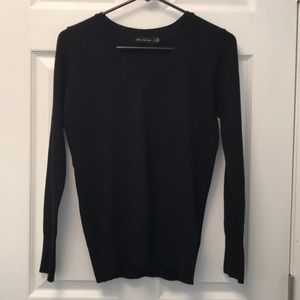 The Limited black sweater size M
